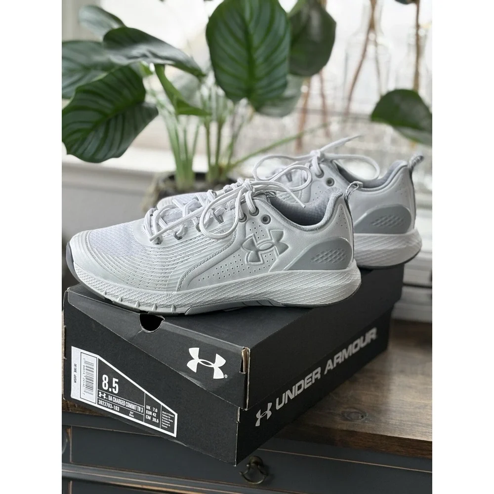 Under Armour Charged Commit TR 3 White Mod Grey 8.5